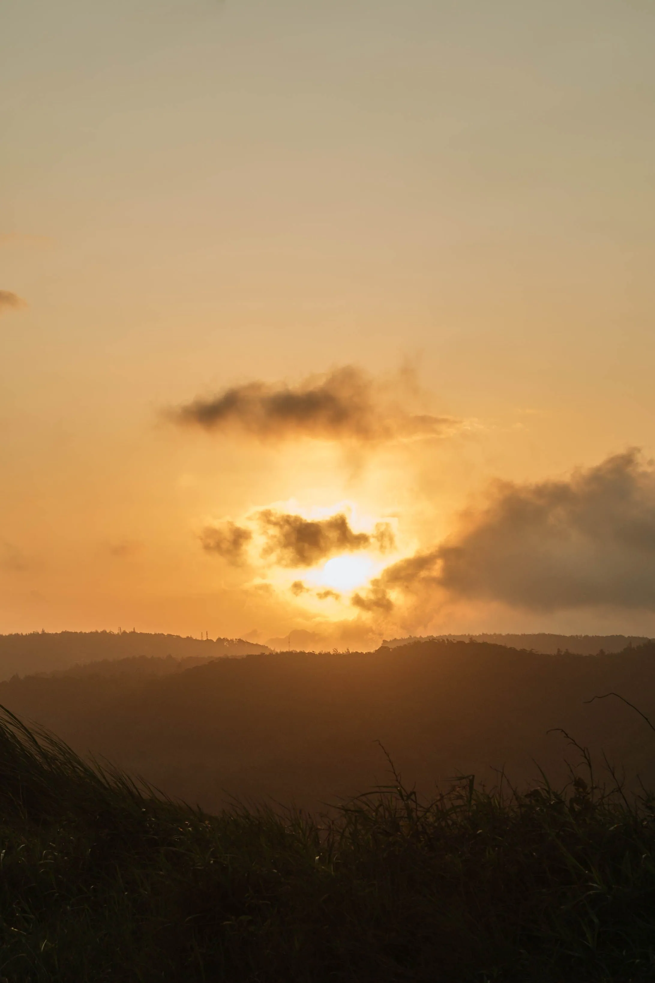 Tramonto sulle colline della Maremma